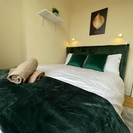 The Islington Hub Apartment London