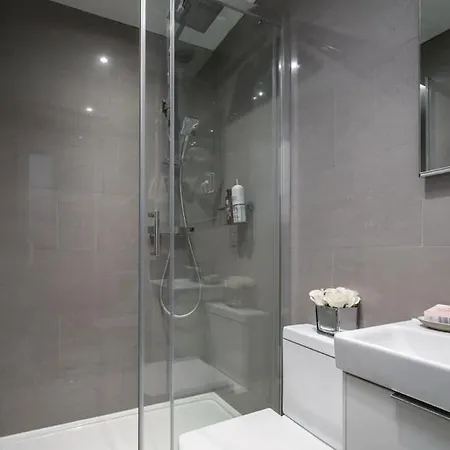 Сasa de vacaciones Luxury 6 Bedroom House In Star Street