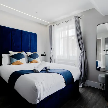 London Central Studios Apartment London