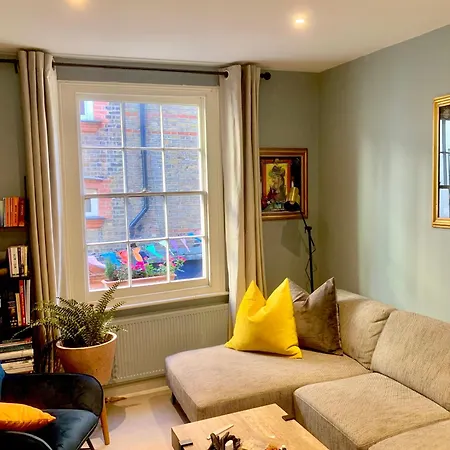 Beautiful 1 Bed Mayfair England Apartment London