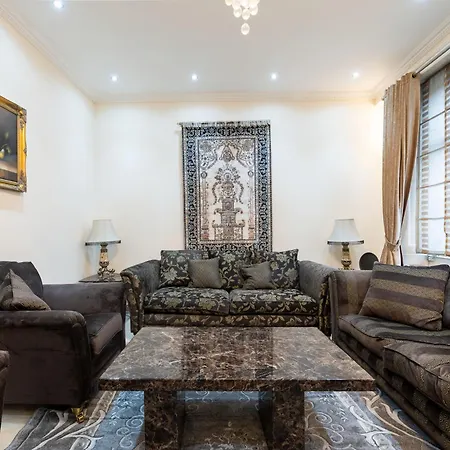 Luxury 4 Bedroom Flat In Sussex Gardens Apartment London