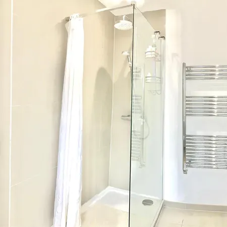 Apartment Beautiful 1 Bed Mayfair England