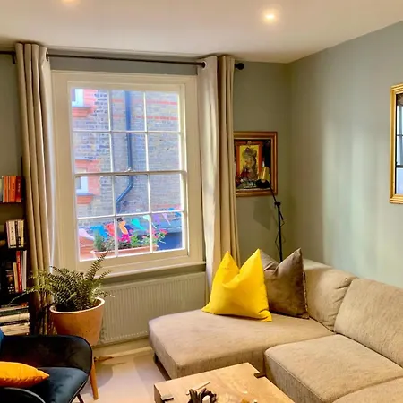Beautiful 1 Bed Mayfair England Apartment London