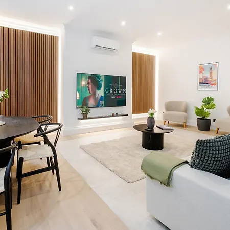 Luxury 2 Bedrooms In South Kensington Holiday home *