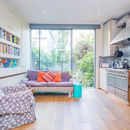 Beautiful Mews House - Notting Hill Holiday home *