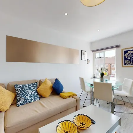 Hampstead 4-bedrooms דירה לונדון