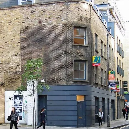 Luxury Shoreditch One Bedroom Apartment London