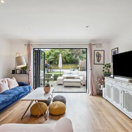 Apartment Kings Cross Walking Distance Luxury Private Garden House London