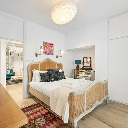 Hububb Luxury Queen's Gate Garden * London