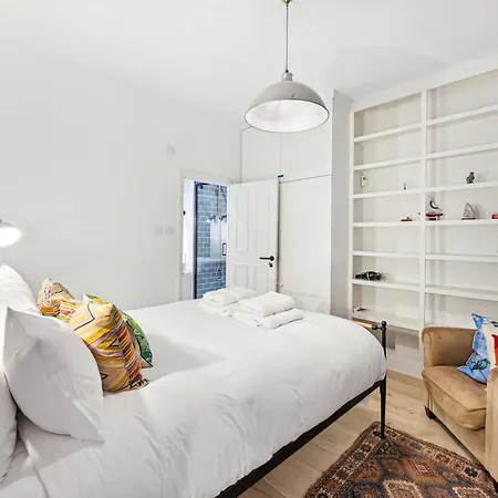 Hububb Luxury Queen's Gate Garden Apartment London