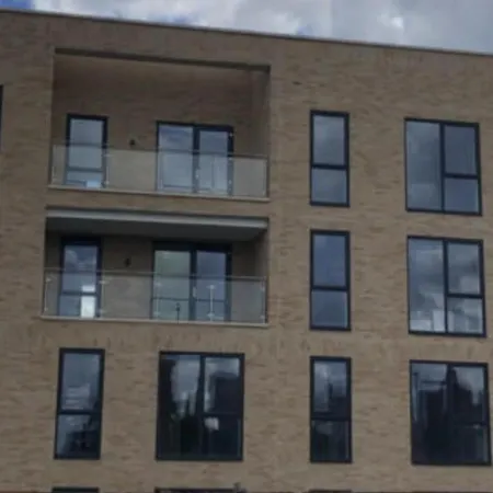Stunning 2-bed In Barking Barking (Greater London)