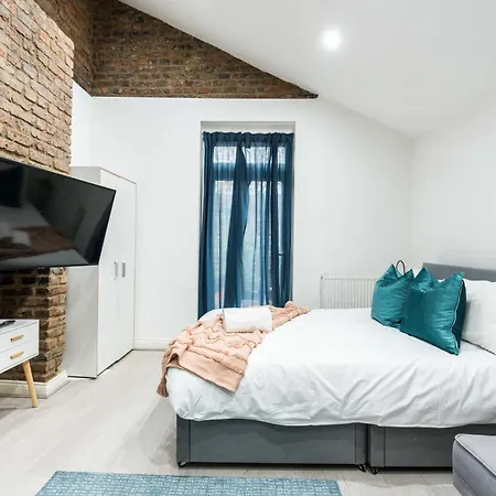 S3 Central-comfy,quiet Studio-balcony *
