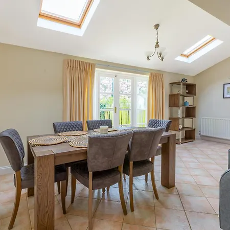 Lovely 2br In Peaceful Hampstead, Nw Holiday home
