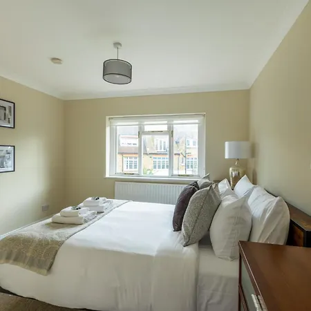 Holiday home Lovely 2br In Peaceful Hampstead, Nw London