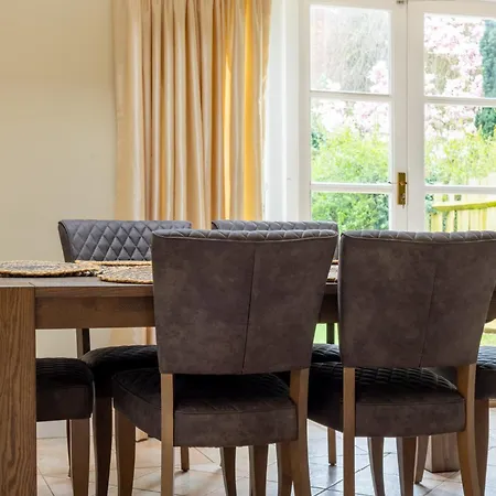 Lovely 2br In Peaceful Hampstead, Nw