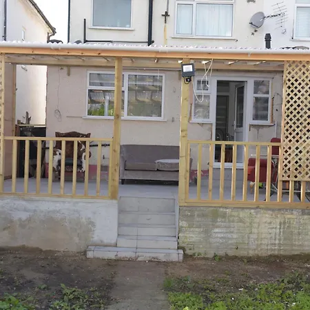 Holiday home Brook House *