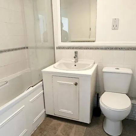 Apartment Spacious Quiet Stylish Entire Flat