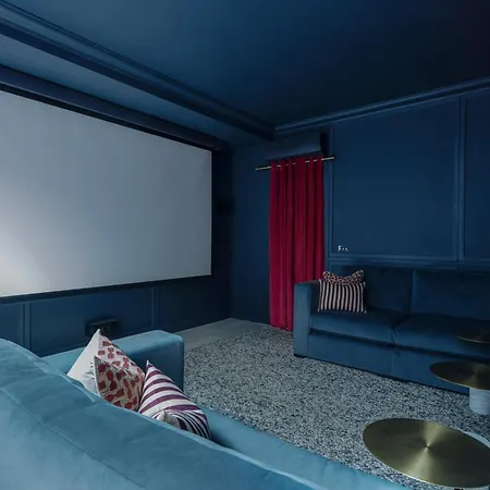 Apartment Luxury Fulham Townhouse With Cinema London