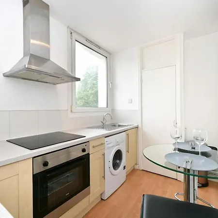 Regents Park- Ucl, With Balcony Apartment *