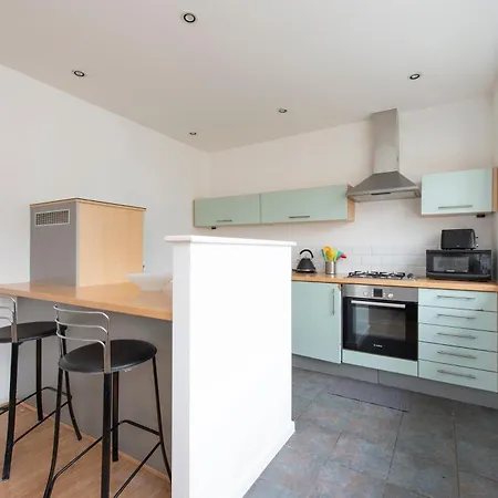 Modern Luxury By Bow Road Station