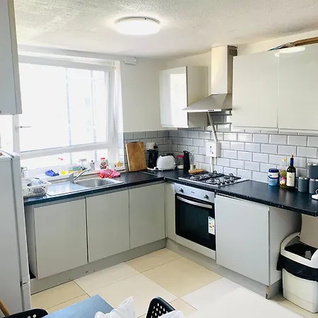 Homestay Double Near Tower Bridge 403 *