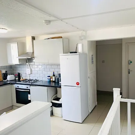 Homestay Double Near Tower Bridge 403 *
