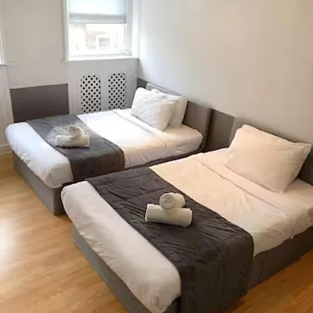 Marble Arch Homestay London