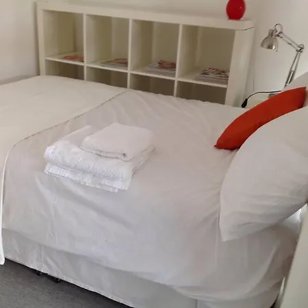 Zone 1! 2 Bed Duplex Apartment! Appartamento *