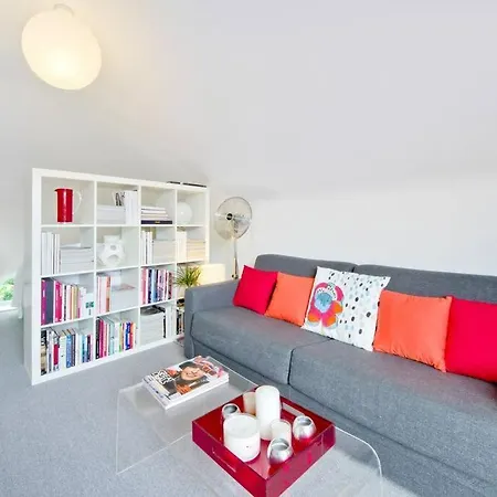 Zone 1! 2 Bed Duplex Apartment! * Londra