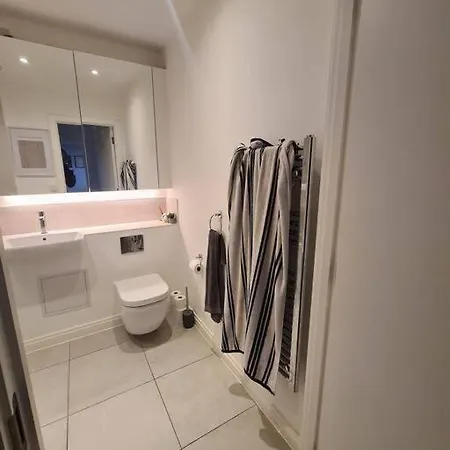 Apartment Wrong London