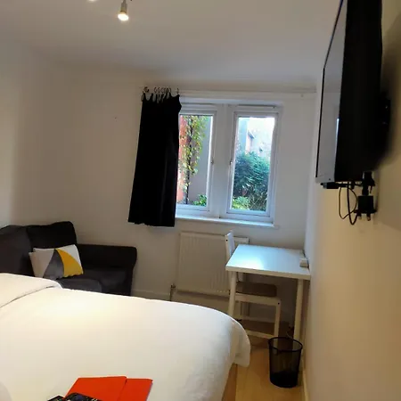 Homestay Cobbold Court Share Flat London