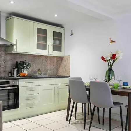 Apartment Hyde Park/paddington Flat