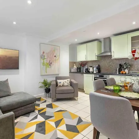 Apartment Hyde Park/paddington Flat *