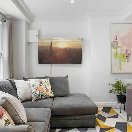Apartment Hyde Park/paddington Flat *