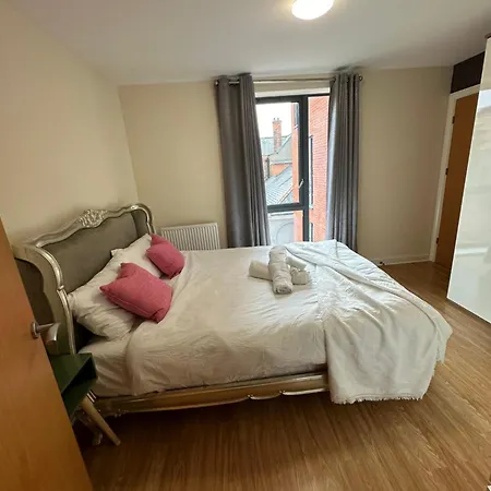 Apartament Away From