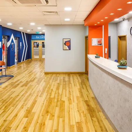 Ibis Budget London Heathrow Отель