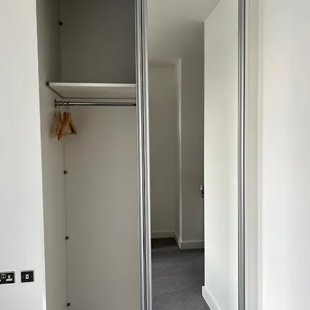 Homestay Private Ensuite Near London