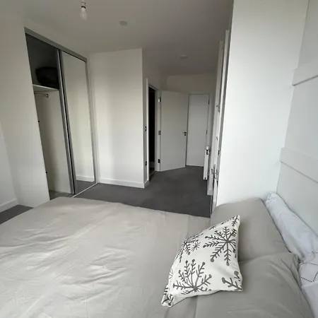 Private Ensuite Near London * Dagenham
