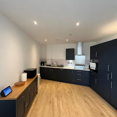 Private Ensuite Near London Homestay Dagenham