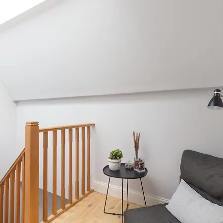Spacious Quiet 4bedrooms 6beds House With Private Garage 5min Walk To Paddington Station London