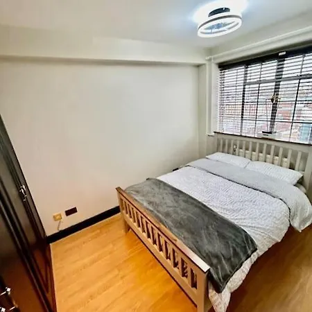 Apartment Chelsea Cloisters - One Bedroom Serviced