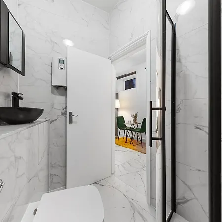 Serviced Modern Flat - Sleeps 2 - Good Links To King Cross, Euston, Finchley Road Station - Nw3 * London