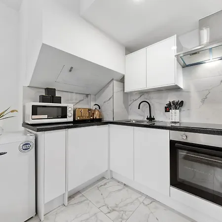 Modern One Bedroom Flat - Sleeps 3 - Near Zoo, Regent's Park, Camden Market - Nw3 Finchley Road Apartment *