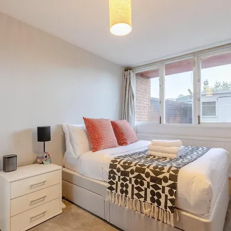 Stunning 1bd Flat W Garden Area Kentish Town! Apartment *
