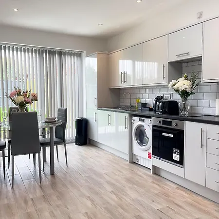 Wembley Stadium, Modern&cozy With Garden *