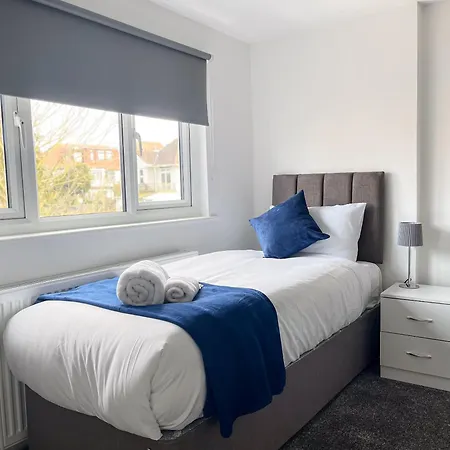 Apartment Wembley Stadium Modern & Cozy