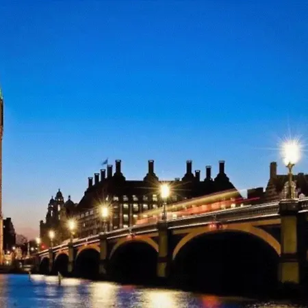 Homestay Aplacetostay Apartment, Zone 1 Bond London