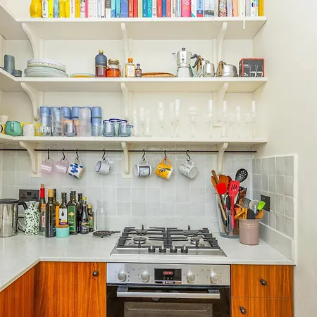 Victorian 1br Flat, Hidden Gem In Hackney * London