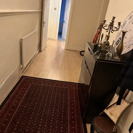 Homestay Double Bedroom In *