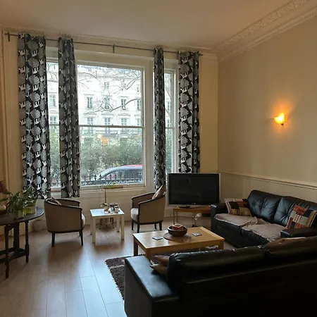 Double Bedroom In